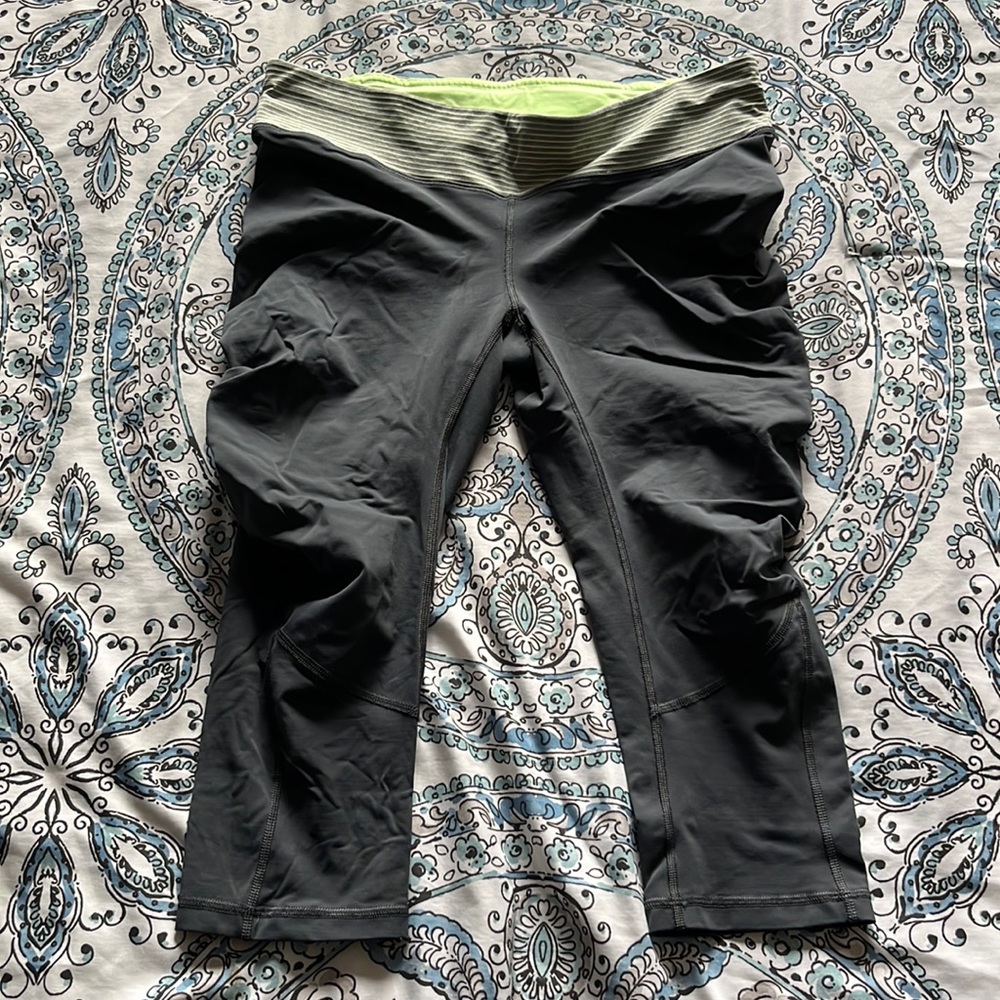 Lululemon Crops Sz 10